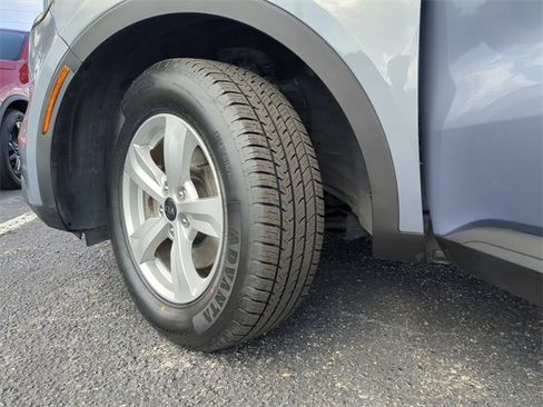 Used 2021 Kia Sorento LX image 33