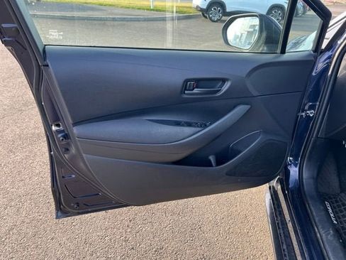 Used 2022 Toyota Corolla LE image 14