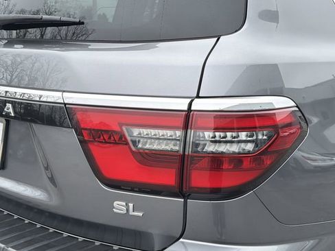 Certified 2023 Nissan Armada SL image 28