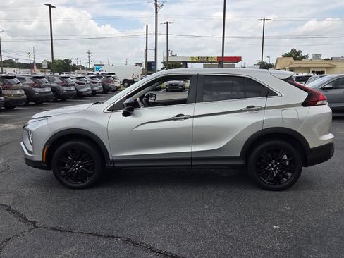 Used 2024 Mitsubishi Eclipse Cross LE AWD/4WD image 4