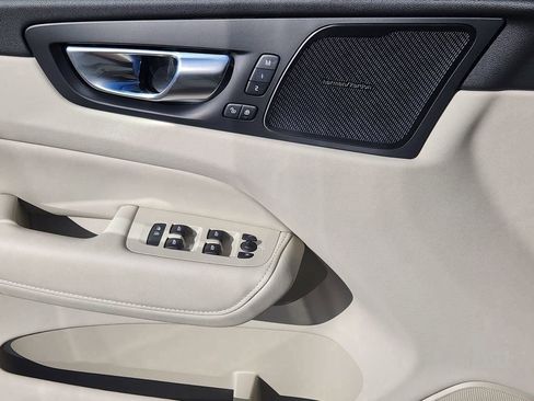 New 2026 Volvo XC60 B5 Ultra w/ Climate Package PRO image 13
