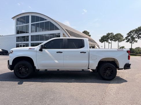 Used 2021 Chevrolet Silverado 1500 LT Trail Boss w/ Convenience Package II AWD/4WD image 9