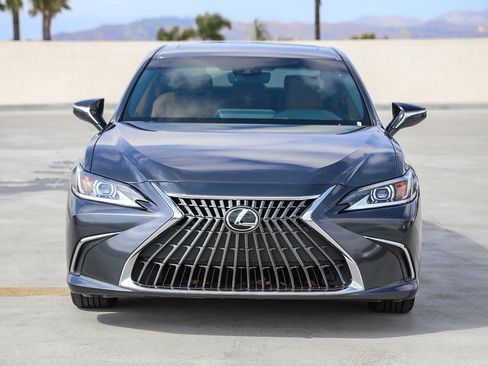 Used 2023 Lexus ES 350 FWD image 2