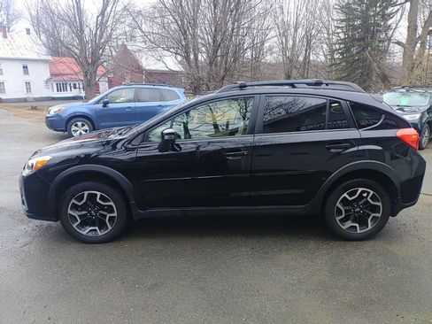 Used 2016 Subaru Crosstrek 2.0i Limited image 1