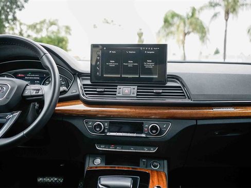 Used 2023 Audi Q5 2.0T Premium w/ Convenience Package image 13