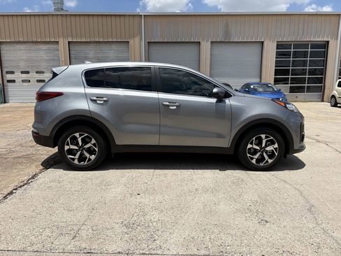 Used 2021 Kia Sportage LX w/ LX Fwd Popular Package image 4