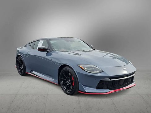 Used 2024 Nissan Z NISMO w/ Floor Mat Package image 2