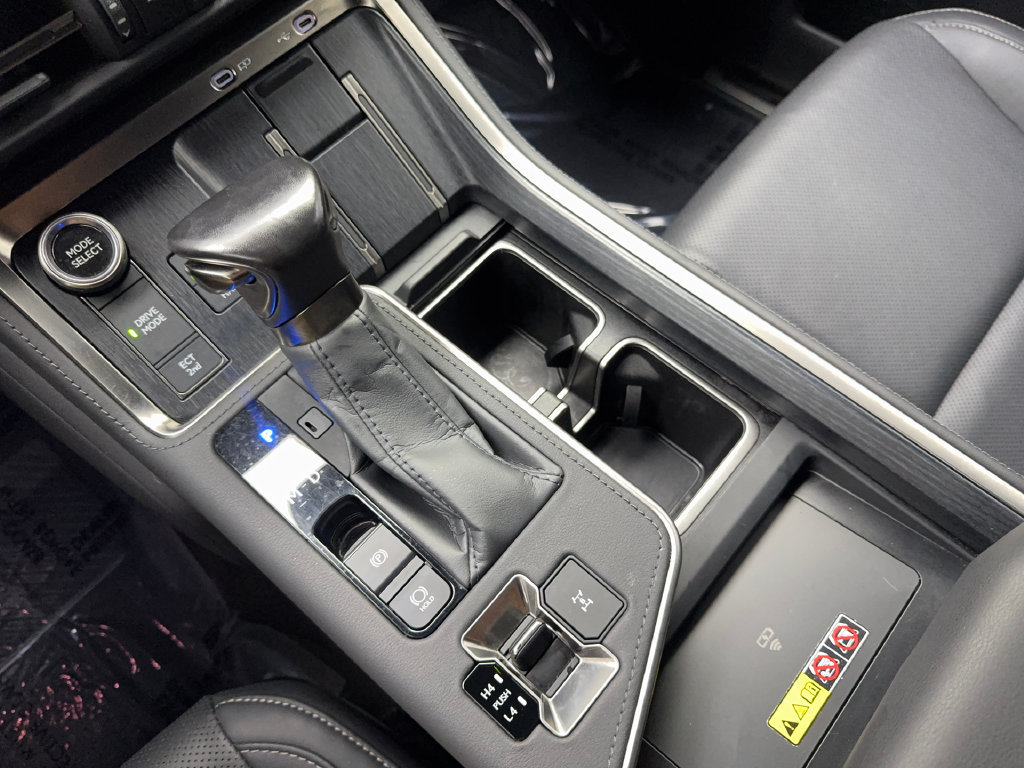 Used 2025 Lexus GX 550 w/ Cold Area Package AWD/4WD image 71