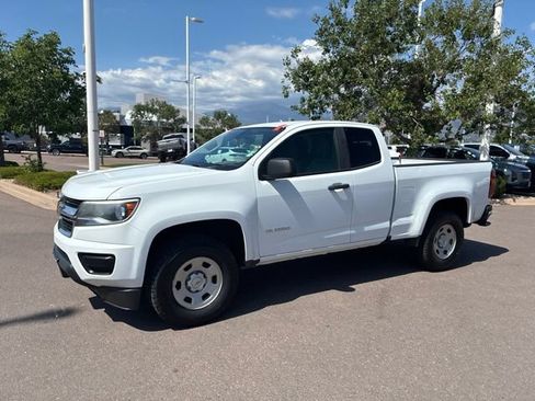Used 2019 Chevrolet Colorado W/T RWD image 3
