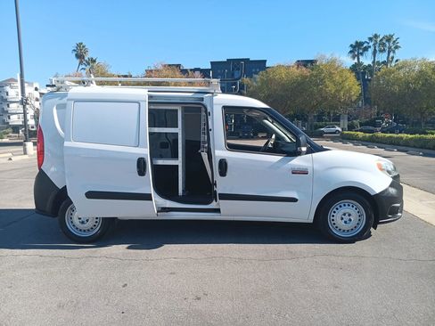 Used 2020 RAM ProMaster City Tradesman image 9