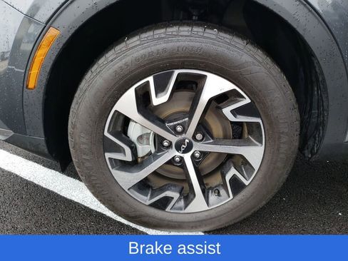 Used 2023 Kia Sportage EX image 30