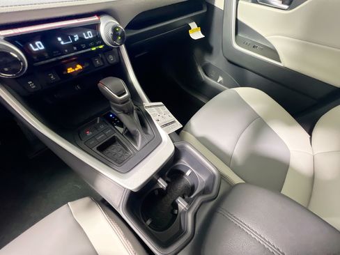 Used 2025 Toyota RAV4 XLE Premium w/ Weather Package FWD image 25