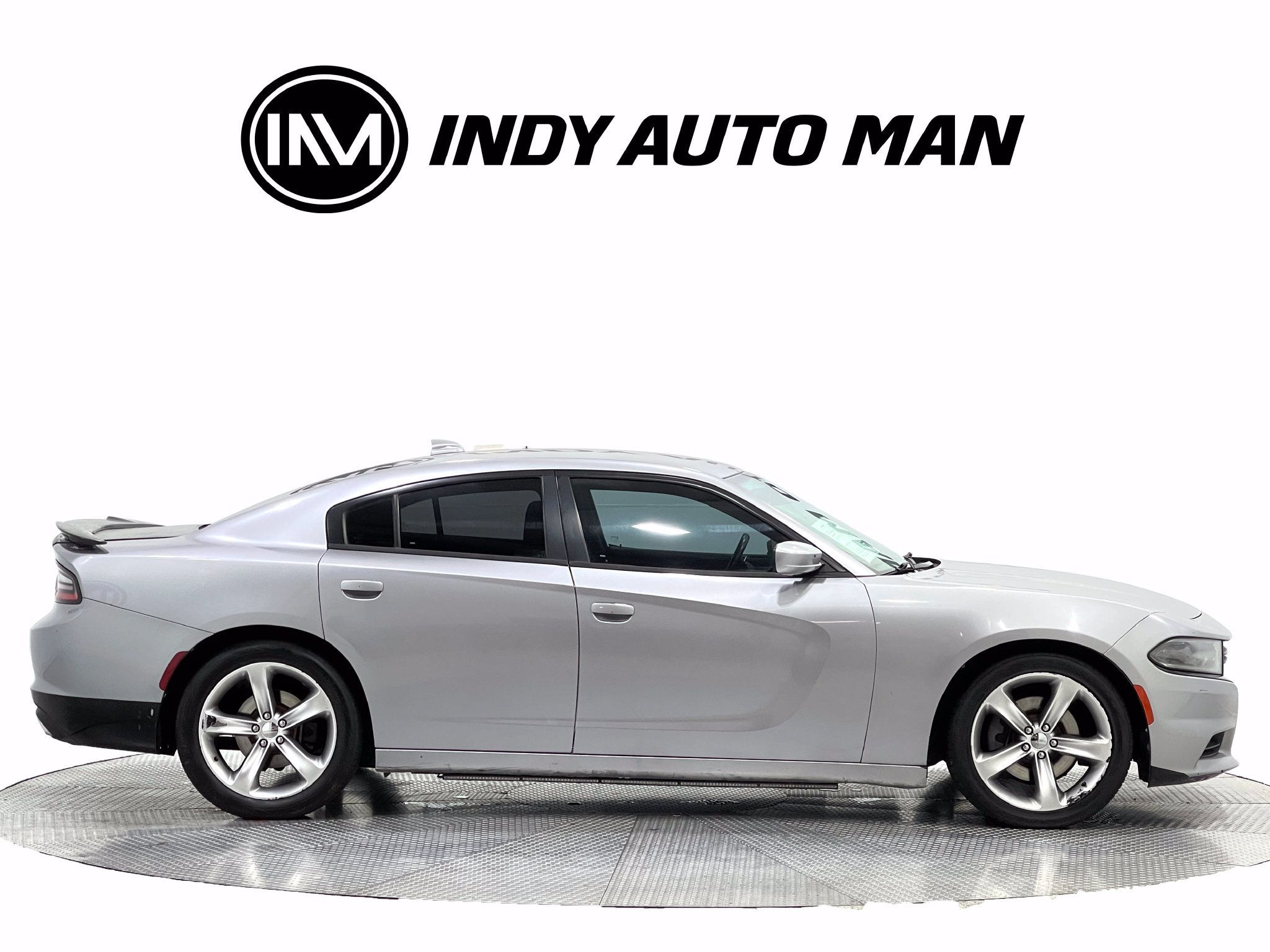Used 2016 Dodge Charger R/T w/ Navigation & Travel Group RWD image 3