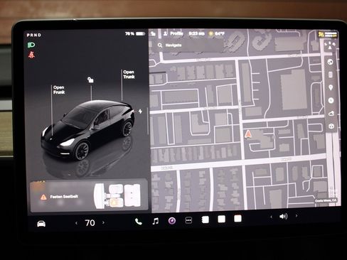 Used 2023 Tesla Model Y Long Range image 34