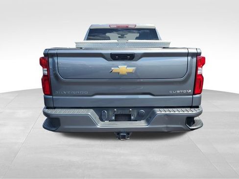 Used 2022 Chevrolet Silverado 1500 Custom w/ Safety Confidence Package AWD/4WD image 5