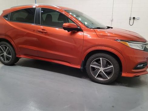 Used 2020 Honda HR-V Touring image 11