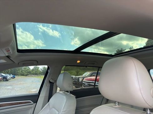 Used 2019 Volkswagen Atlas SEL Premium AWD/4WD image 15
