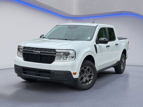 Used 2024 Ford Maverick XLT FWD image 2