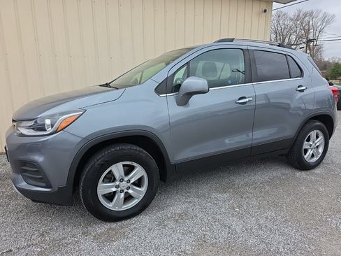 Used 2019 Chevrolet Trax LT w/ LT Convenience Package AWD/4WD image 13