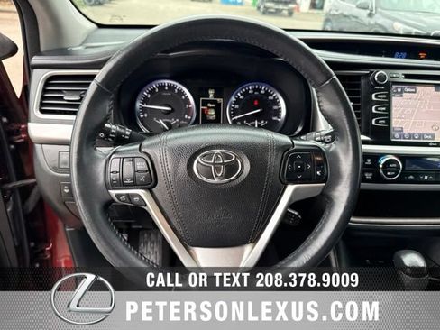 Used 2015 Toyota Highlander XLE FWD image 26