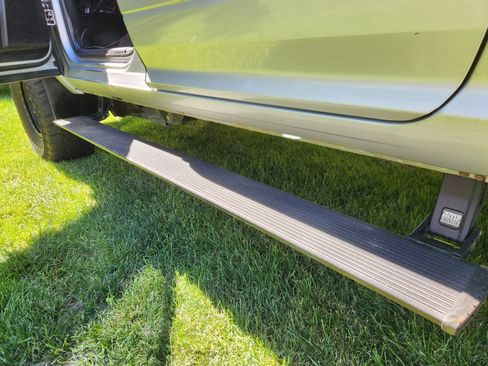 Used 2017 RAM 2500 Laramie AWD/4WD image 24