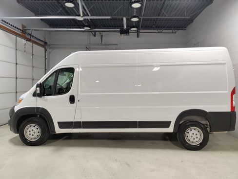 Used 2023 RAM ProMaster 2500 FWD image 18