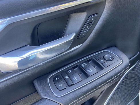 Used 2022 RAM 1500 Laramie w/ Sport Appearance Package image 7