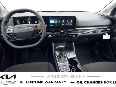 New 2026 Kia Sportage LX image 17