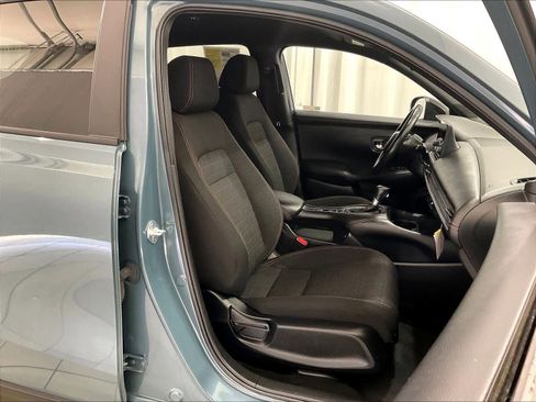 Used 2024 Honda HR-V Sport image 11