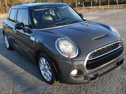 Used 2015 MINI Cooper S image 4