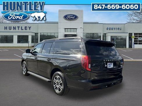 Used 2025 Ford Expedition Max Active AWD/4WD image 6