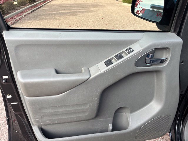 Used 2021 Nissan Frontier SV w/ Midnight Edition Floor Mats AWD/4WD image 15