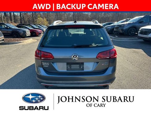 Used 2017 Volkswagen Golf Alltrack SE image 4