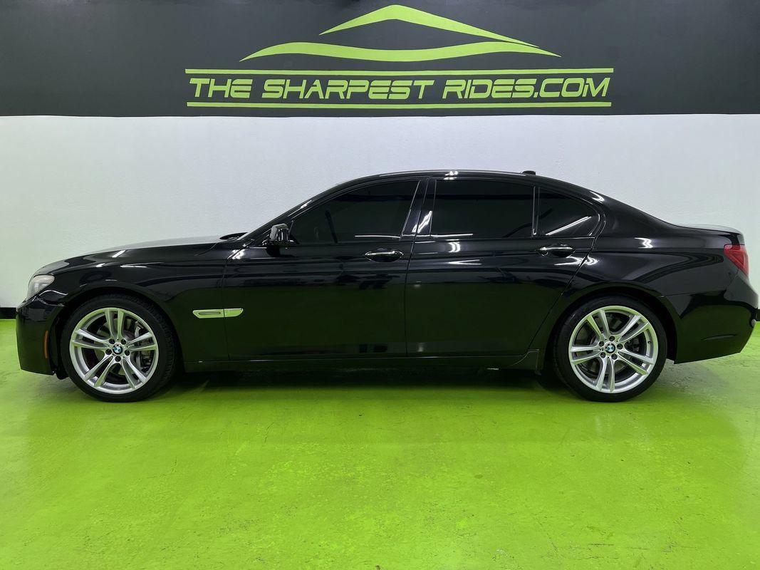 Used 2012 BMW 750i RWD image 6