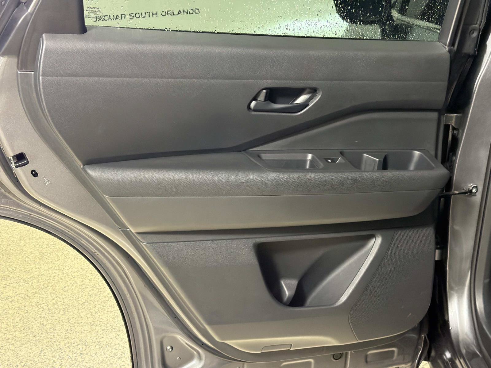 Used 2023 Nissan Pathfinder S FWD image 11