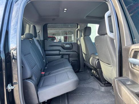 Used 2022 Chevrolet Silverado 1500 Custom Trail Boss image 9