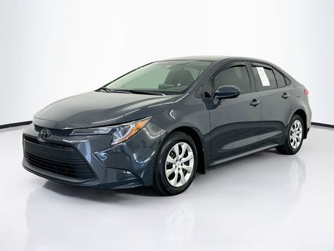 Used 2026 Toyota Corolla LE FWD image 3