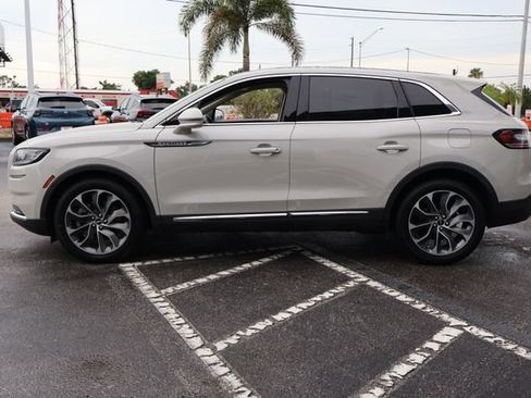 Certified 2022 Lincoln Nautilus Reserve FWD image 4