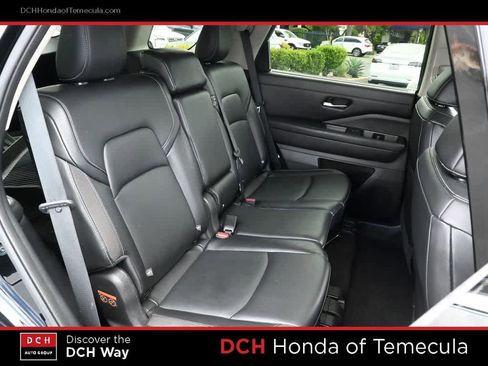 Used 2022 Nissan Pathfinder SL w/ SL Black Package FWD image 20