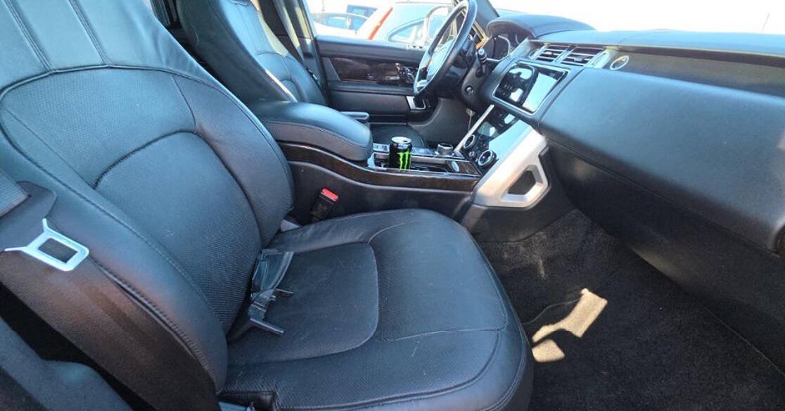 Used 2018 Land Rover Range Rover Supercharged AWD/4WD image 8