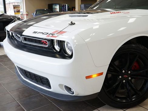 Used 2018 Dodge Challenger R/T w/ Blacktop Package image 21