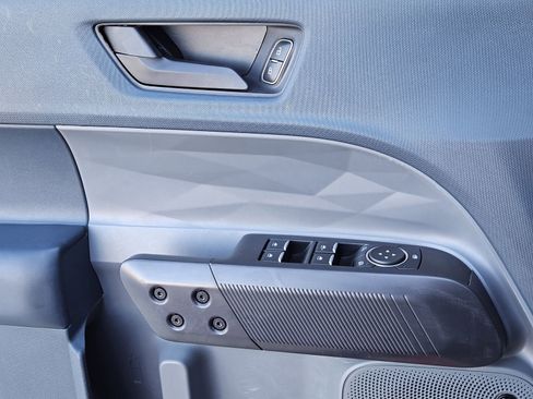 Used 2024 Ford Maverick Lariat w/ Black Appearance Package image 29