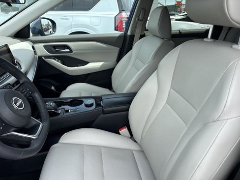 Certified 2023 Nissan Rogue SV w/ SV Premium Package AWD/4WD image 5