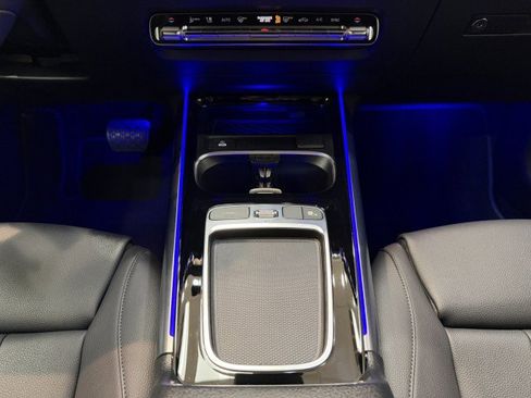 Certified 2025 Mercedes-Benz GLA 250 image 11