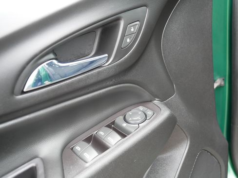 Used 2019 Chevrolet Equinox LT FWD image 19