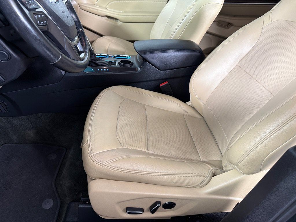Used 2016 Ford Explorer Limited FWD image 12