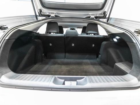 Used 2025 Toyota Prius LE image 31