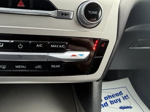 Used 2021 Ford Explorer XLT w/ Equipment Group 202A image 24