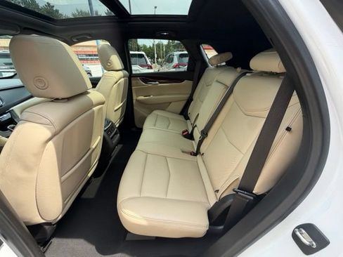 Used 2019 Cadillac XT5 Premium Luxury AWD/4WD image 15
