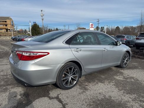 Used 2017 Toyota Camry XSE image 7